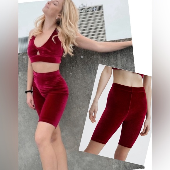 Fabletics High Waisted Velour Bike Shorts size S💥New with tags Stretchy sexy - Picture 1 of 12